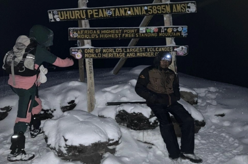 6 Days Lemosho Route Kilimanjaro Climbing in February